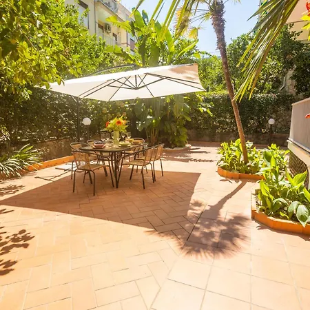 Casa Lory Apartment *